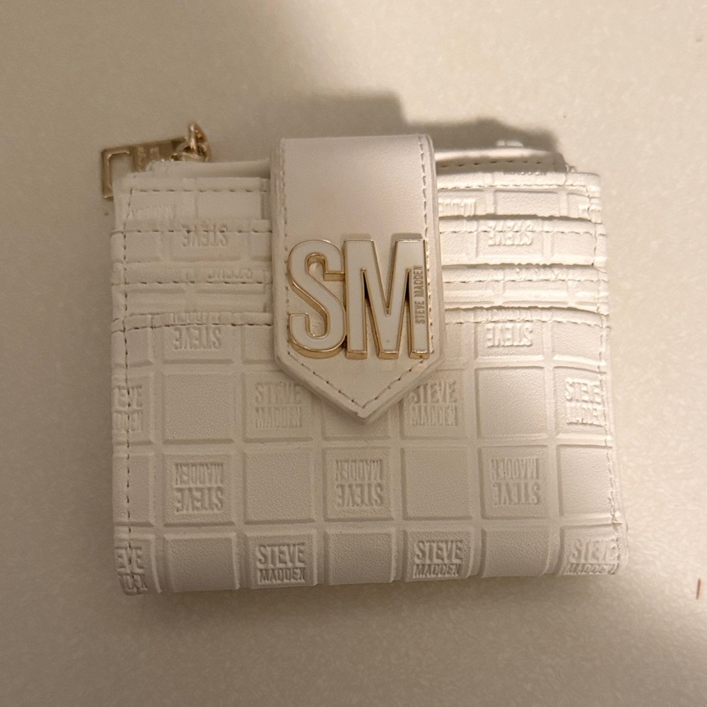 Steve Madden White Embossed SM Logo Snap Wallet